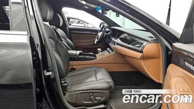 2020 Genesis G90 3.8 AWD Sold VIN KMHG141DDLU078713 – interior seats 2020 Genesis G90 3.8 AWD Sold VIN KMHG141DDLU078713 – interior seats