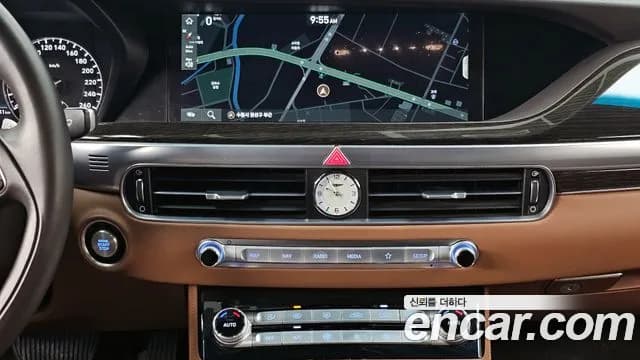 2020 Genesis G90 3.8 AWD Sold VIN KMHG141DDLU078713 – trunk area 2020 Genesis G90 3.8 AWD Sold VIN KMHG141DDLU078713 – trunk area