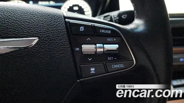 2020 Genesis G90 3.8 AWD Sold VIN KMHG141DDLU080903 – trunk area 2020 Genesis G90 3.8 AWD Sold VIN KMHG141DDLU080903 – trunk area