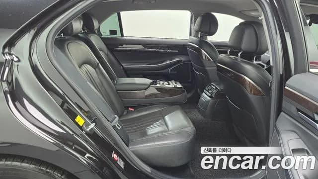 2018 Genesis EQ900 3.3 T-GDI AWD Sold VIN KMHG241ADJU041091 – engine bay 2018 Genesis EQ900 3.3 T-GDI AWD Sold VIN KMHG241ADJU041091 – engine bay