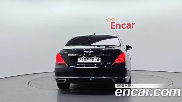 2018 Genesis EQ900 3.3 T-GDI AWD Sold VIN KMHG241ADJU041091 – exterior detail 2018 Genesis EQ900 3.3 T-GDI AWD Sold VIN KMHG241ADJU041091 – exterior detail