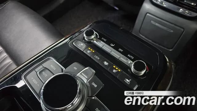 2018 Genesis EQ900 3.3 T-GDI AWD Sold VIN KMHG241ADJU041091 – trunk area 2018 Genesis EQ900 3.3 T-GDI AWD Sold VIN KMHG241ADJU041091 – trunk area