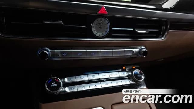2019 Genesis G90 3.3 T AWD Sold VIN KMHG241ADKU061442 – exterior detail 2019 Genesis G90 3.3 T AWD Sold VIN KMHG241ADKU061442 – exterior detail