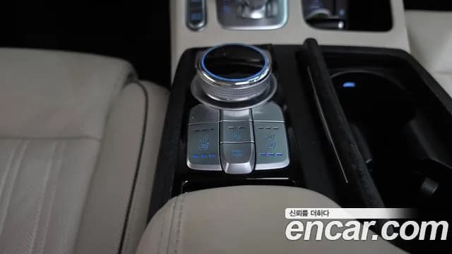 2019 Genesis G90 3.3 T AWD Sold VIN KMHG241ADKU065641 – photo 16 2019 Genesis G90 3.3 T AWD Sold VIN KMHG241ADKU065641 – photo 16