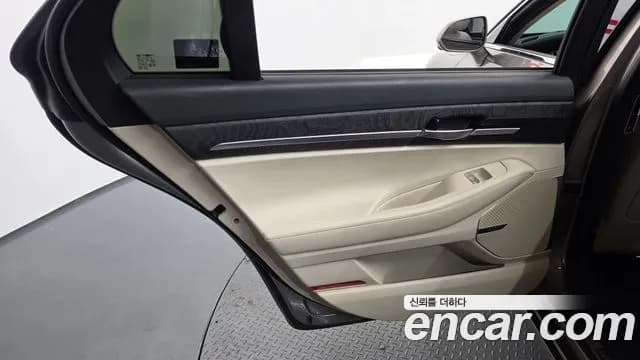 2019 Genesis G90 3.3 T AWD Sold VIN KMHG241ADKU065641 – photo 22 2019 Genesis G90 3.3 T AWD Sold VIN KMHG241ADKU065641 – photo 22