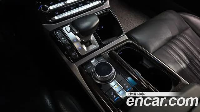 2017 Genesis EQ900 3.8 GDI AWD Sold VIN KMHG241DDHU032761 – dashboard 2017 Genesis EQ900 3.8 GDI AWD Sold VIN KMHG241DDHU032761 – dashboard