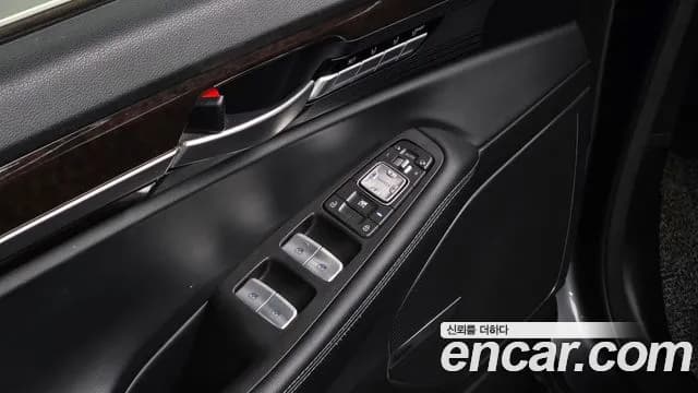 2017 Genesis EQ900 3.8 GDI AWD Sold VIN KMHG241DDHU032761 – odometer reading 2017 Genesis EQ900 3.8 GDI AWD Sold VIN KMHG241DDHU032761 – odometer reading