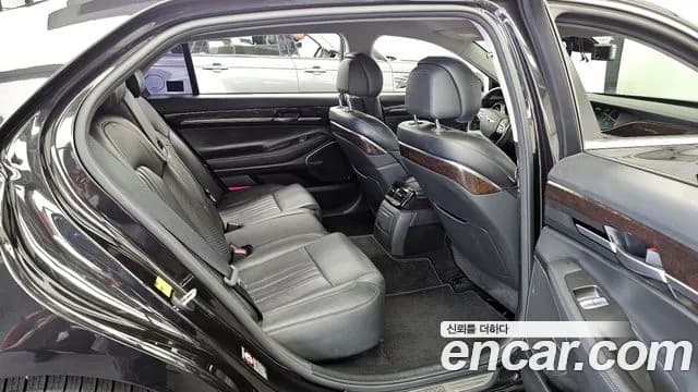2018 Genesis EQ900 3.8 GDI AWD Sold VIN KMHG241DDJU036499 – side profile 2018 Genesis EQ900 3.8 GDI AWD Sold VIN KMHG241DDJU036499 – side profile