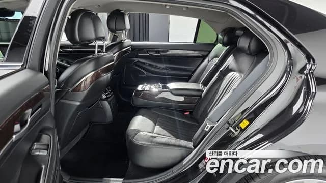 2018 Genesis EQ900 3.8 GDI AWD Sold VIN KMHG241DDJU044253 – photo 33 2018 Genesis EQ900 3.8 GDI AWD Sold VIN KMHG241DDJU044253 – photo 33