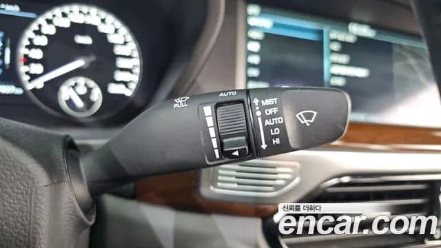 2018 Genesis EQ900 3.8 GDI AWD Sold VIN KMHG241DDJU047247 – dashboard 2018 Genesis EQ900 3.8 GDI AWD Sold VIN KMHG241DDJU047247 – dashboard