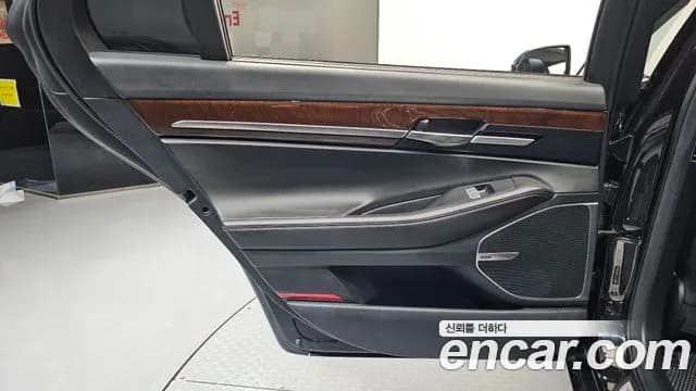 2018 Genesis EQ900 3.8 GDI AWD Sold VIN KMHG241DDJU047247 – photo 22 2018 Genesis EQ900 3.8 GDI AWD Sold VIN KMHG241DDJU047247 – photo 22