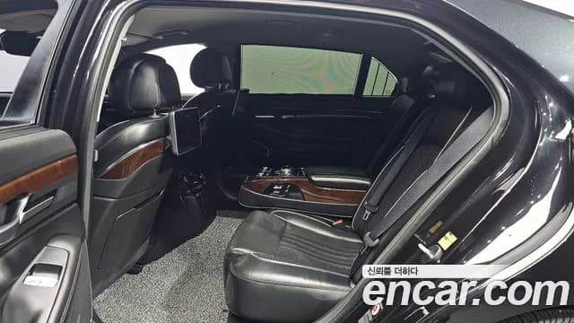 2018 Genesis EQ900 3.8 GDI AWD Sold VIN KMHG241DDJU048456 – photo 12 2018 Genesis EQ900 3.8 GDI AWD Sold VIN KMHG241DDJU048456 – photo 12