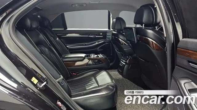 2018 Genesis EQ900 3.8 GDI AWD Sold VIN KMHG241DDJU048456 – photo 17 2018 Genesis EQ900 3.8 GDI AWD Sold VIN KMHG241DDJU048456 – photo 17