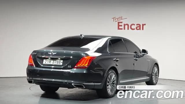 2018 Genesis EQ900 3.8 GDI AWD Sold VIN KMHG241DDJU049913 – exterior detail 2018 Genesis EQ900 3.8 GDI AWD Sold VIN KMHG241DDJU049913 – exterior detail