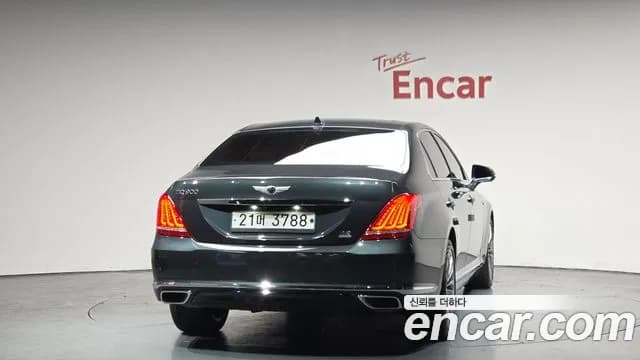 2018 Genesis EQ900 3.8 GDI AWD Sold VIN KMHG241DDJU049913 – trunk area 2018 Genesis EQ900 3.8 GDI AWD Sold VIN KMHG241DDJU049913 – trunk area