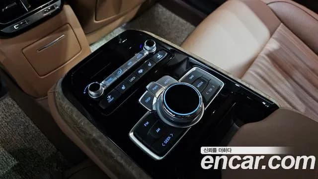 2019 Genesis G90 3.8 AWD Sold VIN KMHG241DDKU062754 – photo 17 2019 Genesis G90 3.8 AWD Sold VIN KMHG241DDKU062754 – photo 17