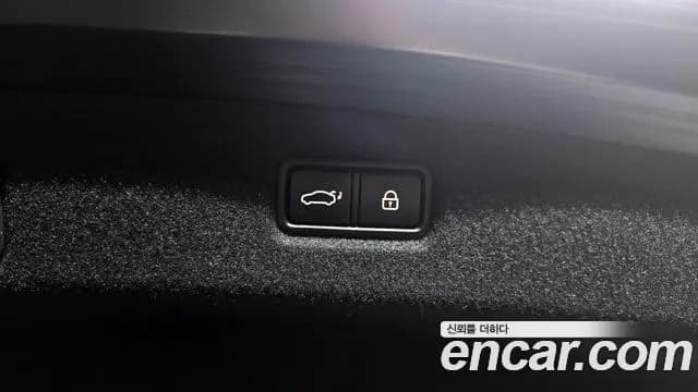 2019 Genesis G90 3.8 AWD Sold VIN KMHG241DDKU065846 – front exterior 2019 Genesis G90 3.8 AWD Sold VIN KMHG241DDKU065846 – front exterior