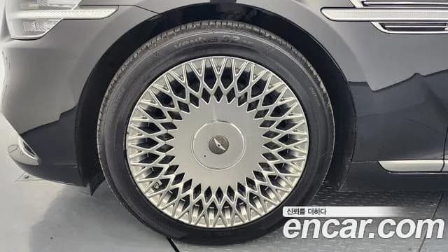 2019 Genesis G90 3.8 AWD Sold VIN KMHG241DDKU068867 – photo 15 2019 Genesis G90 3.8 AWD Sold VIN KMHG241DDKU068867 – photo 15