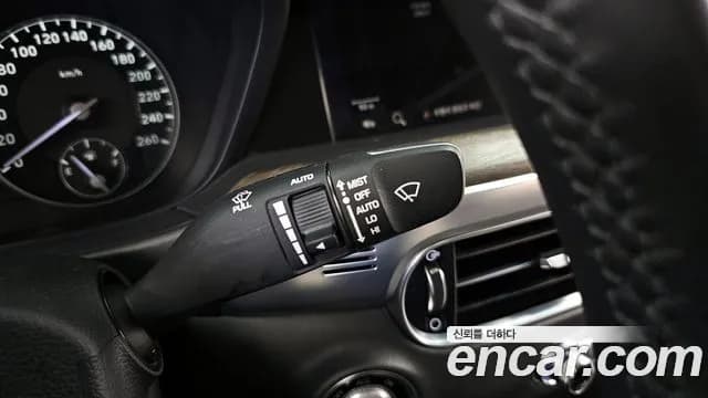 2020 Genesis G90 3.8 AWD Sold VIN KMHG241DDLU081338 – exterior detail 2020 Genesis G90 3.8 AWD Sold VIN KMHG241DDLU081338 – exterior detail