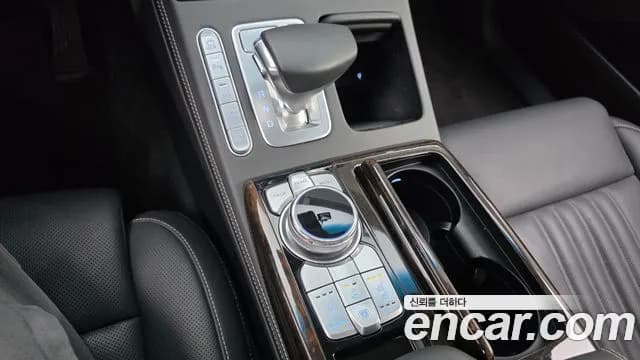 2021 Genesis G90 3.8 AWD Sold VIN KMHG241DDMU092982 – dashboard 2021 Genesis G90 3.8 AWD Sold VIN KMHG241DDMU092982 – dashboard