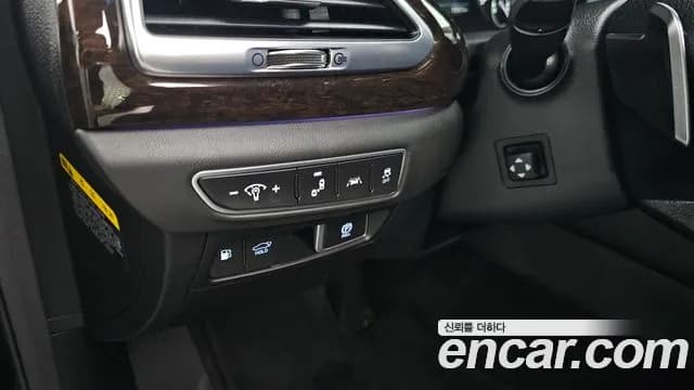 2021 Genesis G90 3.8 AWD Sold VIN KMHG241DDMU094217 – side profile 2021 Genesis G90 3.8 AWD Sold VIN KMHG241DDMU094217 – side profile