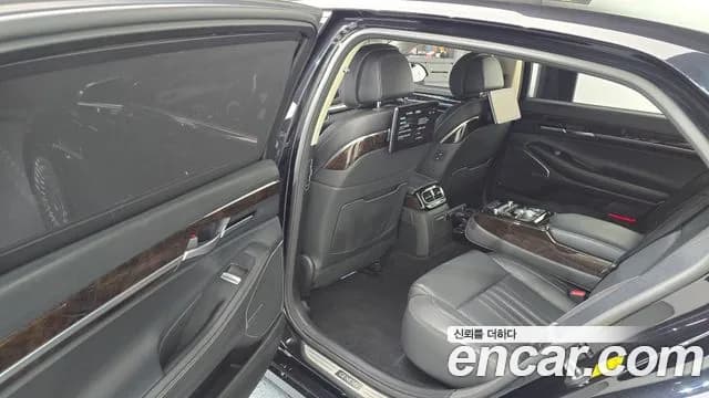 2021 Genesis G90 3.8 AWD Sold VIN KMHG241DDMU095100 – rear exterior 2021 Genesis G90 3.8 AWD Sold VIN KMHG241DDMU095100 – rear exterior
