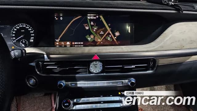 2019 Genesis G90 3.3 T AWD Sold VIN KMHG341ADKU055806 – exterior detail 2019 Genesis G90 3.3 T AWD Sold VIN KMHG341ADKU055806 – exterior detail