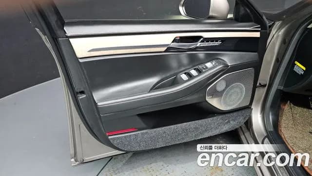 2019 Genesis G90 3.3 T AWD Sold VIN KMHG341ADKU055806 – photo 11 2019 Genesis G90 3.3 T AWD Sold VIN KMHG341ADKU055806 – photo 11