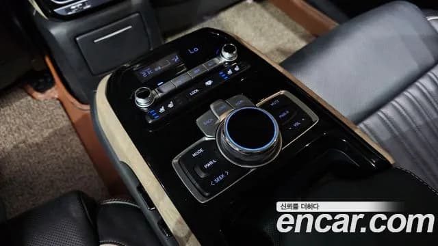 2019 Genesis G90 3.3 T AWD Sold VIN KMHG341ADKU055806 – photo 25 2019 Genesis G90 3.3 T AWD Sold VIN KMHG341ADKU055806 – photo 25