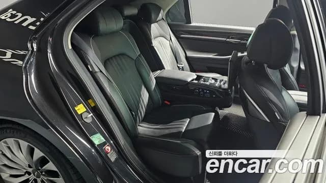 2018 Genesis EQ900 3.8 GDI AWD Sold VIN KMHG341DDJU046423 – front exterior 2018 Genesis EQ900 3.8 GDI AWD Sold VIN KMHG341DDJU046423 – front exterior
