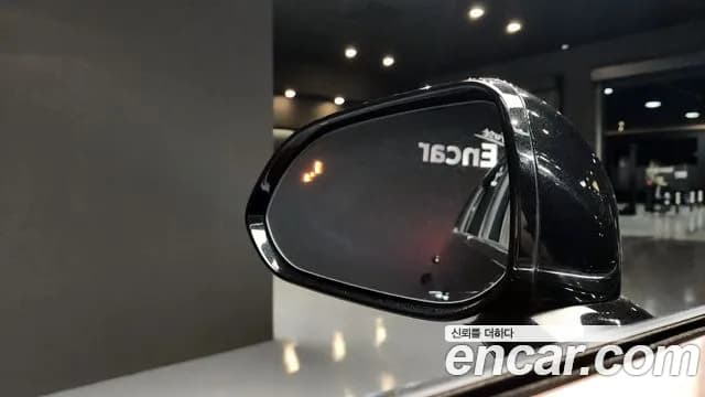 2019 Genesis G90 3.8 AWD Sold VIN KMHG341DDKU072973 – interior seats 2019 Genesis G90 3.8 AWD Sold VIN KMHG341DDKU072973 – interior seats