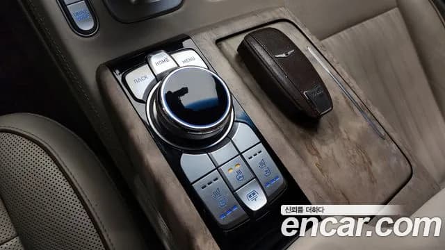 2019 Genesis G90 3.8 AWD Sold VIN KMHG341DDKU072973 – trunk area 2019 Genesis G90 3.8 AWD Sold VIN KMHG341DDKU072973 – trunk area