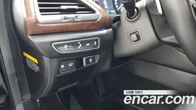 2020 Genesis G90 3.8 AWD Sold VIN KMHG341DDLU079291 – side profile 2020 Genesis G90 3.8 AWD Sold VIN KMHG341DDLU079291 – side profile
