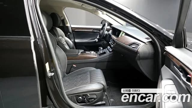 2019 Genesis G90 5.0 AWD Sold VIN KMHG511HDKU064453 – dashboard 2019 Genesis G90 5.0 AWD Sold VIN KMHG511HDKU064453 – dashboard
