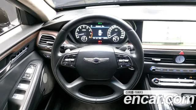 2019 Genesis G90 5.0 AWD Sold VIN KMHG511HDKU064453 – interior seats 2019 Genesis G90 5.0 AWD Sold VIN KMHG511HDKU064453 – interior seats