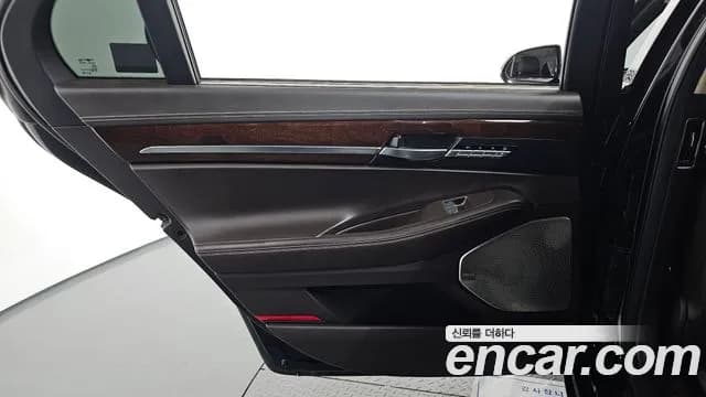 2017 Genesis EQ900 5.0 GDI AWD Sold VIN KMHG541HDHU028182 – photo 31 2017 Genesis EQ900 5.0 GDI AWD Sold VIN KMHG541HDHU028182 – photo 31