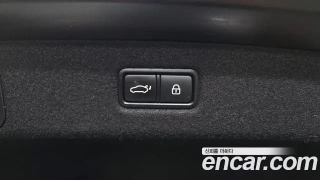 2018 Genesis EQ900 5.0 GDI AWD Sold VIN KMHG541HDJU035241 – dashboard 2018 Genesis EQ900 5.0 GDI AWD Sold VIN KMHG541HDJU035241 – dashboard