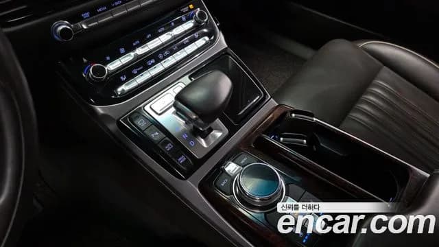 2018 Genesis EQ900 5.0 GDI AWD Sold VIN KMHG541HDJU035241 – photo 13 2018 Genesis EQ900 5.0 GDI AWD Sold VIN KMHG541HDJU035241 – photo 13