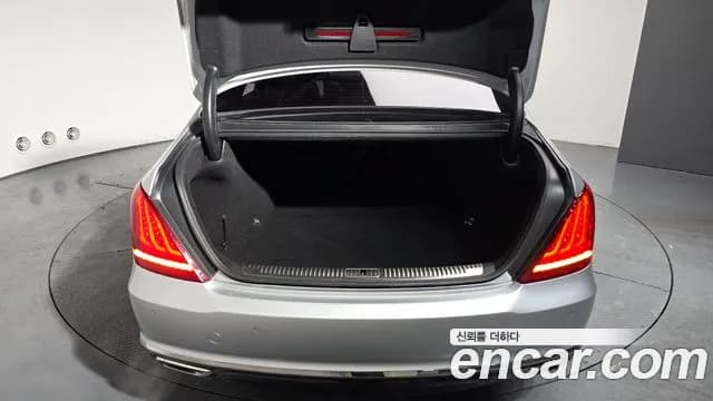 2018 Genesis EQ900 5.0 GDI AWD Sold VIN KMHG541HDJU046903 – undercarriage 2018 Genesis EQ900 5.0 GDI AWD Sold VIN KMHG541HDJU046903 – undercarriage