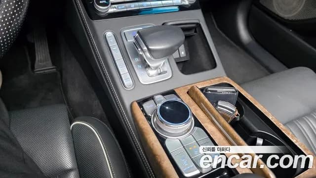 2019 Genesis G90 5.0 AWD Sold VIN KMHG541HDKU057558 – photo 13 2019 Genesis G90 5.0 AWD Sold VIN KMHG541HDKU057558 – photo 13