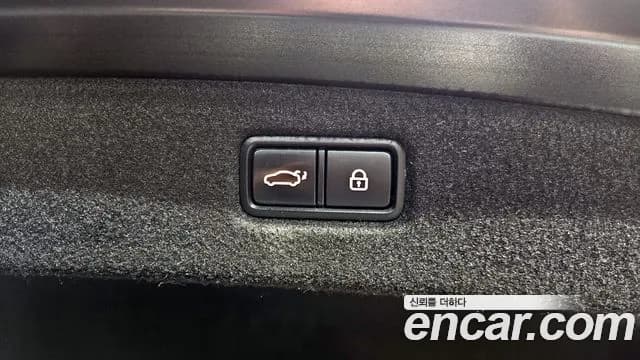 2019 Genesis G90 5.0 AWD Sold VIN KMHG541HDKU062791 – photo 18 2019 Genesis G90 5.0 AWD Sold VIN KMHG541HDKU062791 – photo 18