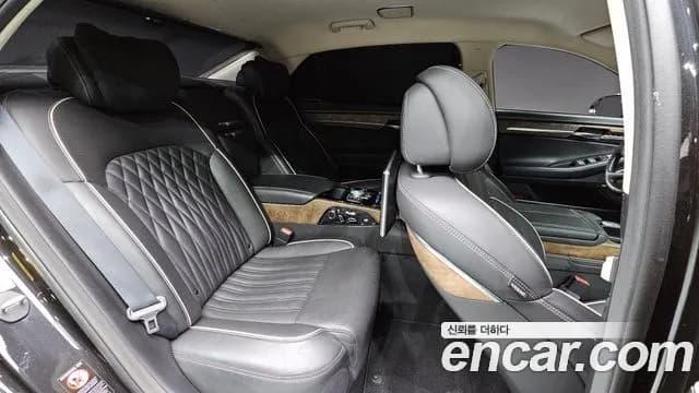 2019 Genesis G90 5.0 AWD Sold VIN KMHG541HDKU066651 – undercarriage 2019 Genesis G90 5.0 AWD Sold VIN KMHG541HDKU066651 – undercarriage