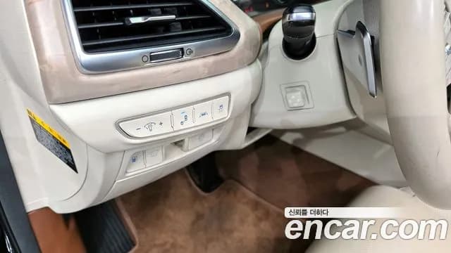 2019 Genesis G90 5.0 AWD Sold VIN KMHG541HDKU077336 – photo 11 2019 Genesis G90 5.0 AWD Sold VIN KMHG541HDKU077336 – photo 11