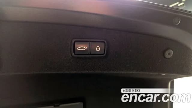 2019 Genesis G90 5.0 AWD Sold VIN KMHG541HDKU077336 – photo 23 2019 Genesis G90 5.0 AWD Sold VIN KMHG541HDKU077336 – photo 23