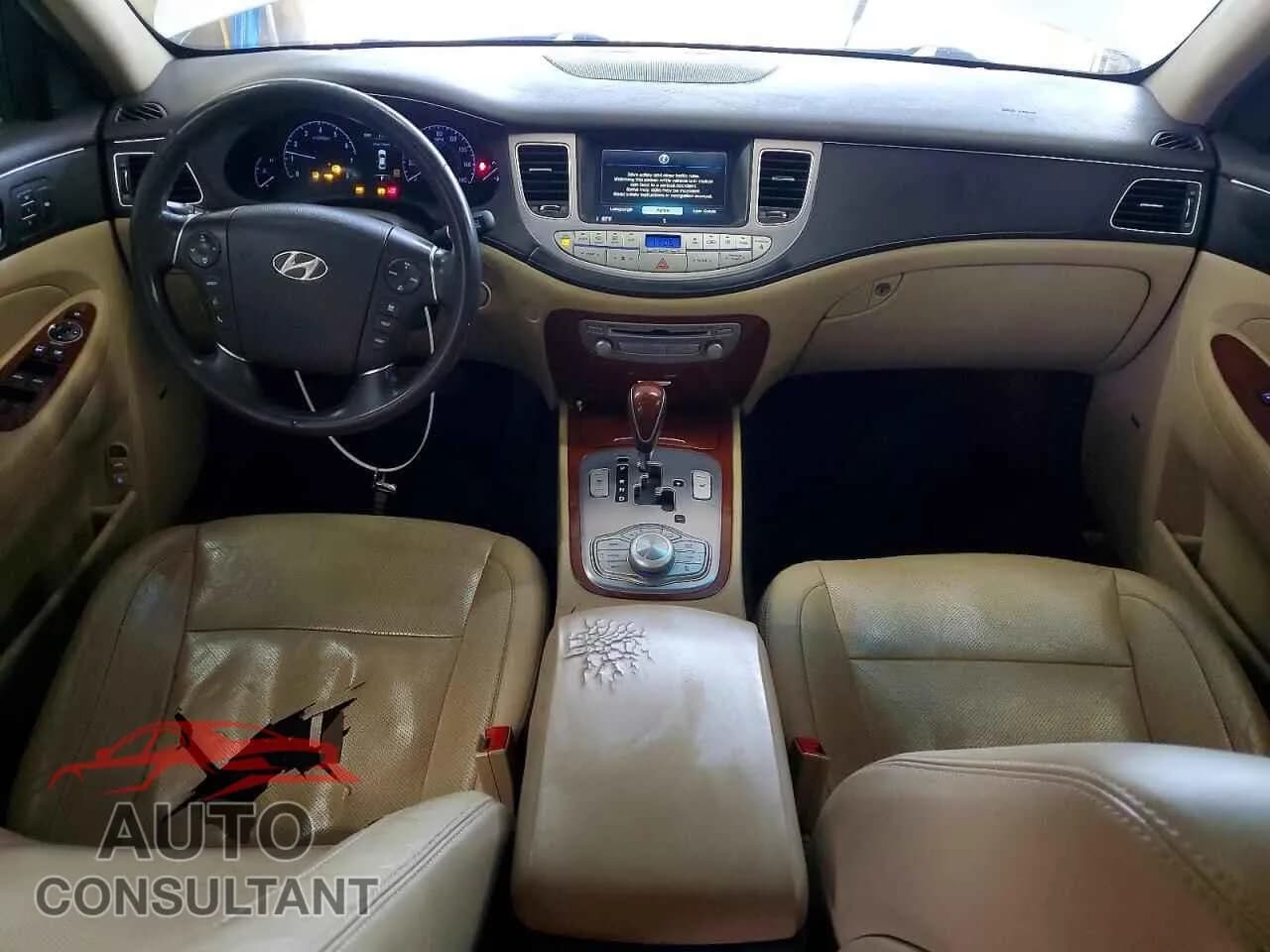 2014 HYUNDAI GENESIS Damaged VIN KMHGC4DD5EU266054 – undercarriage 2014 HYUNDAI GENESIS Damaged VIN KMHGC4DD5EU266054 – undercarriage