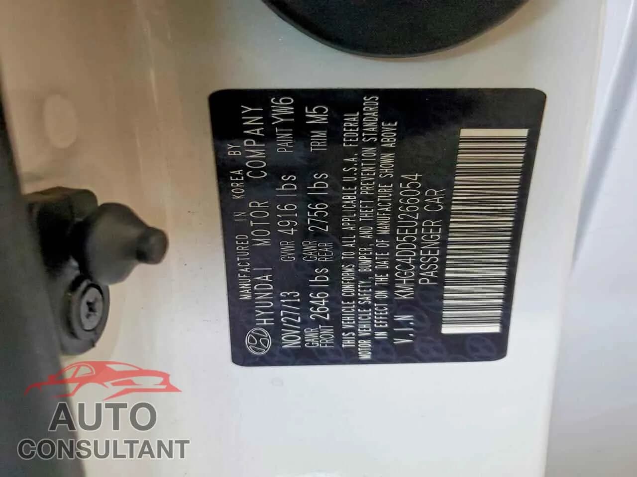 2014 HYUNDAI GENESIS Damaged VIN KMHGC4DD5EU266054 – photo 12 2014 HYUNDAI GENESIS Damaged VIN KMHGC4DD5EU266054 – photo 12