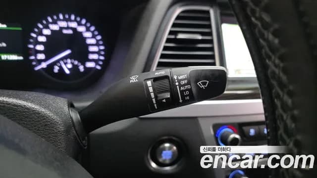 2019 Genesis G80 2.2D AWD Sold VIN KMHGL412DKU336167 – photo 11 2019 Genesis G80 2.2D AWD Sold VIN KMHGL412DKU336167 – photo 11