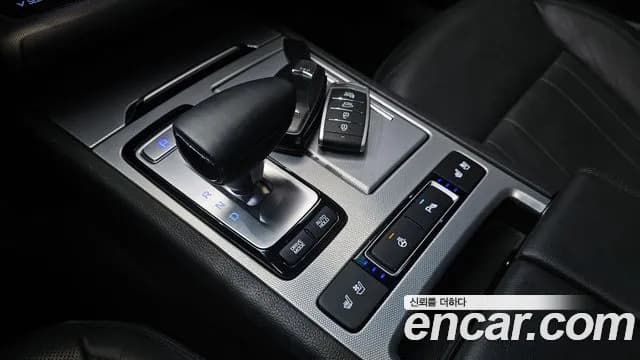 2017 Genesis G80 3.3 GDI Sold VIN KMHGL41DBHU215521 – rear exterior 2017 Genesis G80 3.3 GDI Sold VIN KMHGL41DBHU215521 – rear exterior