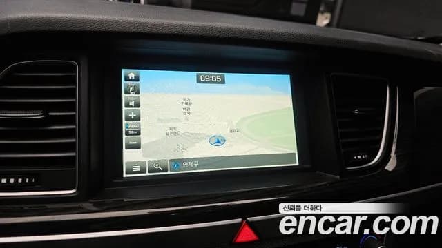 2017 Genesis G80 3.3 GDI Sold VIN KMHGL41DBHU215521 – photo 12 2017 Genesis G80 3.3 GDI Sold VIN KMHGL41DBHU215521 – photo 12