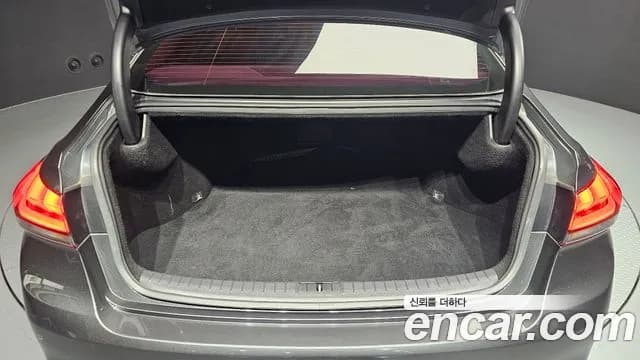 2017 Genesis G80 3.3 GDI Sold VIN KMHGL41DBHU216777 – photo 17 2017 Genesis G80 3.3 GDI Sold VIN KMHGL41DBHU216777 – photo 17